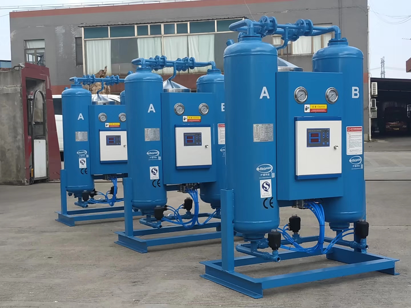 吸附式干燥機(jī)的性能選型需要注意什么